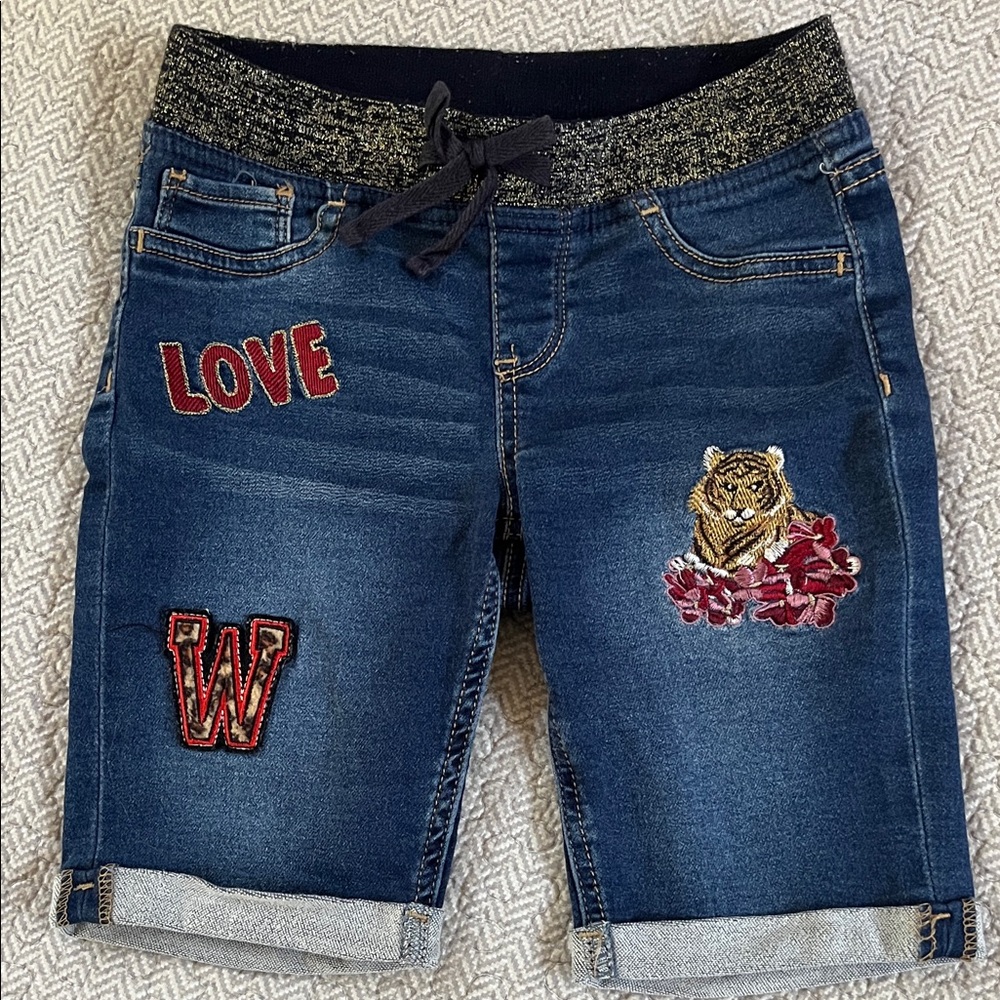 Appliqué Embroidered Denim Shorts‎ with Tiger and Love Patches Kids M